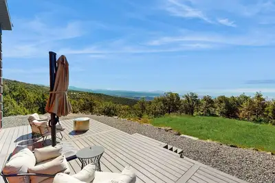 Image de Mountain Retreat w/ Panoramic Views, Fire Pit