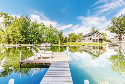 Image de The Boat House w/ Dock: Enjoy Lake Life!