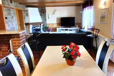 Image de Apartment for 4 people directly on the beach facing the Bodden with terrace and beach access