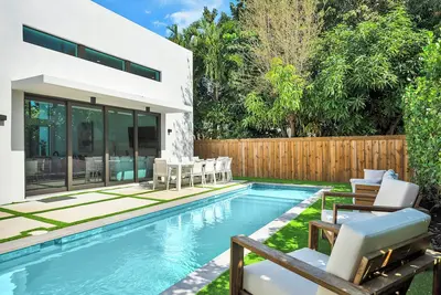 Image de Villa Solara Stunning 5br Retreat Design District