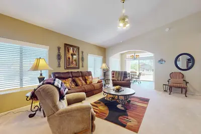 Image de 2br House w/ Patio, W & D & Central Ac