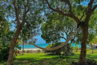 Image de Fully staffed 4-bedroom beach front villa, Great Bay, Treasure Beach, w/ Wifi Ac