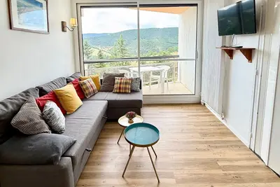 Image de Appartement 'Pause Détente Vue Montagnes' avec vue montagne et balcon