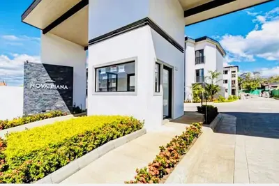 Image de Modern 3-Br Condo • Ac • Minutes from Airport Sjo & City Mall