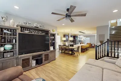 Image de 2 Mi to Monument Circle! Family Home w/ Patio