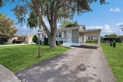 Image de 2br Home Near Shopping & Restaurants