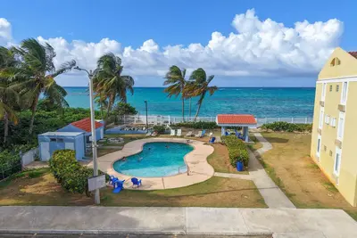 Family Beach Villa in Resort-2 pools steps2shore