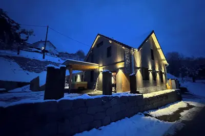 Image de Chalet Montagne Sauna Hammam Jacuzzi, Mon Coup Coeur ♥️ Amis, Famille, Groupe.