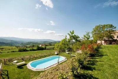 Image de Charming 5-bedroom farmhouse near Arezzo exceptional views and swimming pool.