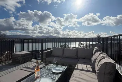 Image de 4 Brynteg Terrace, pet friendly, with hot tub in Menai Bridge
