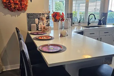 Image de Perfect 3-bedroom house with Ac and Peak-A-View in West Tacoma