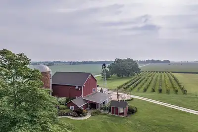 Image de Tranquil 4-bedroom farmhouse in Caledonia