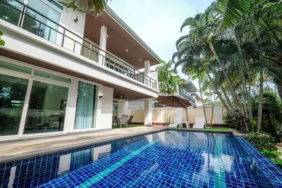 Image de Pattaya Private 4-Bedrooms, 5-Bathrooms Pool Villa