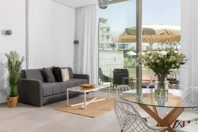 Image de דירת גן במתחם סי סייד 100 מטר מהים - By Edomlux