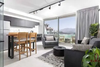 Image de דירת חדר שינה וסלון 50 מטר מהים - By Edom