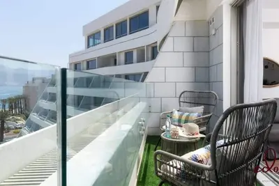 Image de דירה בסי סייד עם נוף מדהים לים - By Edom