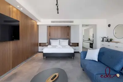 Image de סוויטה מעוצבת עם נוף מדהים לים - By Edomlux