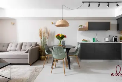 Image de דירה משפחתית מעוצבת במיקום מנצח -  By Edomlux