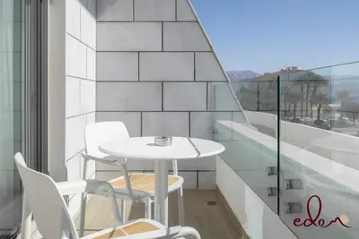 Image de סוויטה מעוצבת עם מרפסת ליד הים - By Edom