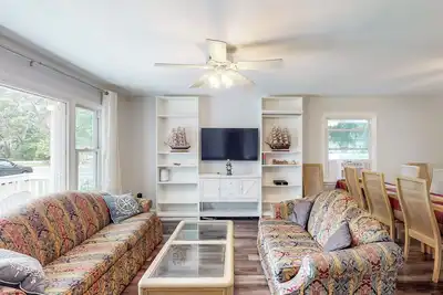 Image de 3br Home Near the Beach w/ Bikes