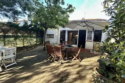 Image de Maison de Vacances 3 Pièces avec Terrasse et Parking à Saint-Cyprien