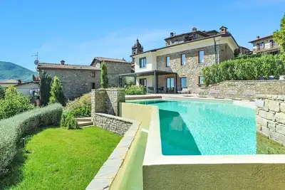 Image de Nouveau! Villa, Piscine \"endless swimming\"; vue magnifique ;à pied aux facilités