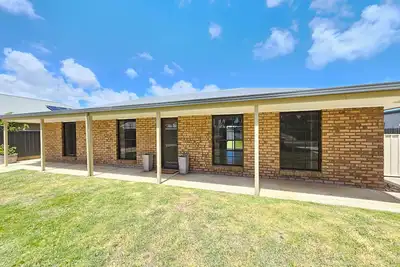 Image de Salty Tails - A Bright & Breezy Beach Retreat