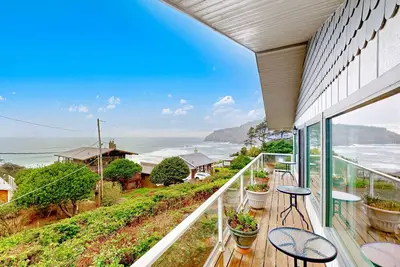 Image de Home with amazing ocean views & private balcony - 50 yds to beach trail