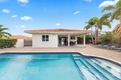 Image de Villa Kas Bon Bida at Marbella Estate