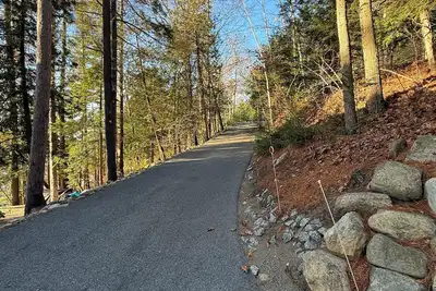 Image de Whispering Pines 4-Season Lakefront Log Cabin