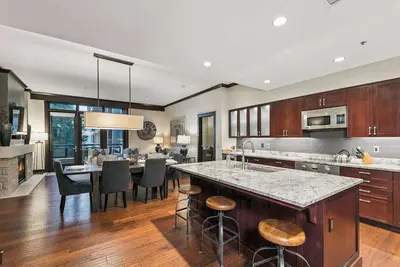 Image de Two-Bedroom · 2 Bath · Ground-Floor · Sleeps 6