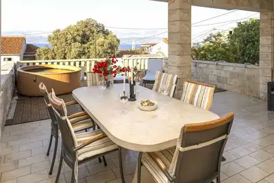 Superbe appartement de 3 chambres à Supetar