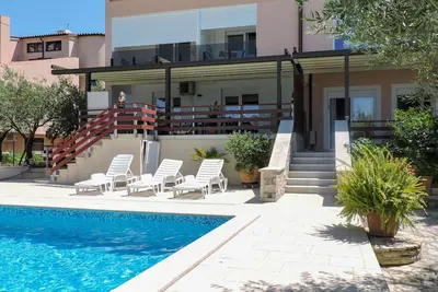 Image de Superbe appartement de 2 chambres à Peroj