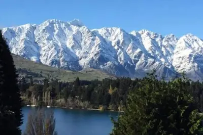 Image de Beauty 2 Bedroom, 2 Bath, Walk To Town, Views!