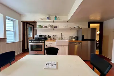 Image de Charming 3-bedroom Ski house in Hancock 2. 5 Miles from Jimmy Peak