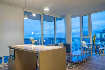 Image de Furnished 2 Bedroom with 2 Bathrooms in North York | Pivot Building