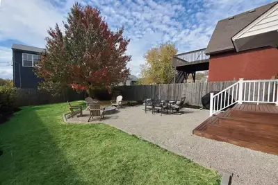 Image de Large home with character near downtown Cincinnati