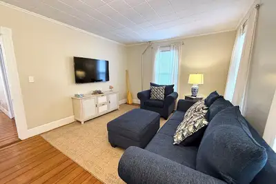 Image de 2-bedroom apartment with Ocean Views in Stonington Borough