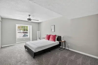 Image de Warm and welcoming 2-bed Winchester getaway