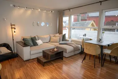 Image de Cozy Penthouse | Private Balcony | City Centre