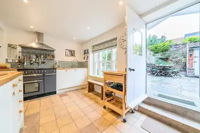 Image de Wellington Cottage - sleeps 6 guests  in 3 bedrooms