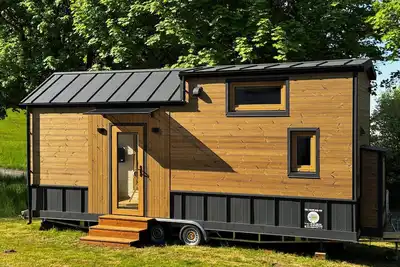 Image de Tiny Home « House Ingo John 'Speedy' » avec vue sur mer, Wi-Fi et climatisation