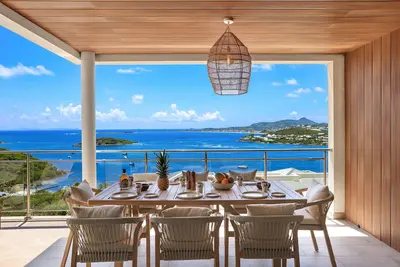 Image de La Kaz est un appartement de deux chambres avec une vue imprenable sur St-Barth.