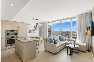 Image de Spectacular 3br/2ba in Hyde Beach House