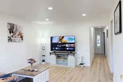 Image de Luxury 5br Retreat • Spacious & Fully Equipped