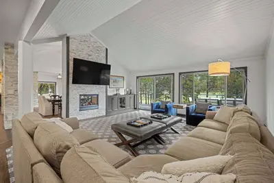Image de Golfside Luxury Retreat with Access to Exclusive Golf