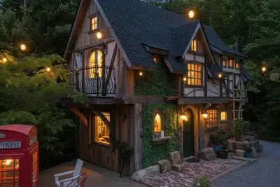 Image de Wizard's Library House - Books! And Cleverness!