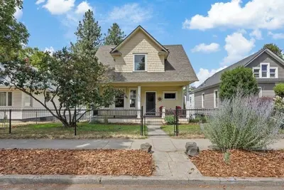 Image de Seventh Haven Craftsman, Hot Tub & Fire Pit, Centrally Located