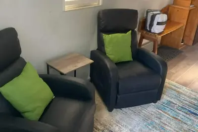 Image de Welcoming Tiny Home with Ac & Heat with Free Wi-Fi & Parking in vibrant Austin