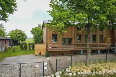 Image de Spacious vacation apartment in a quiet location on the Elbe dyke. Garden fence sauna,